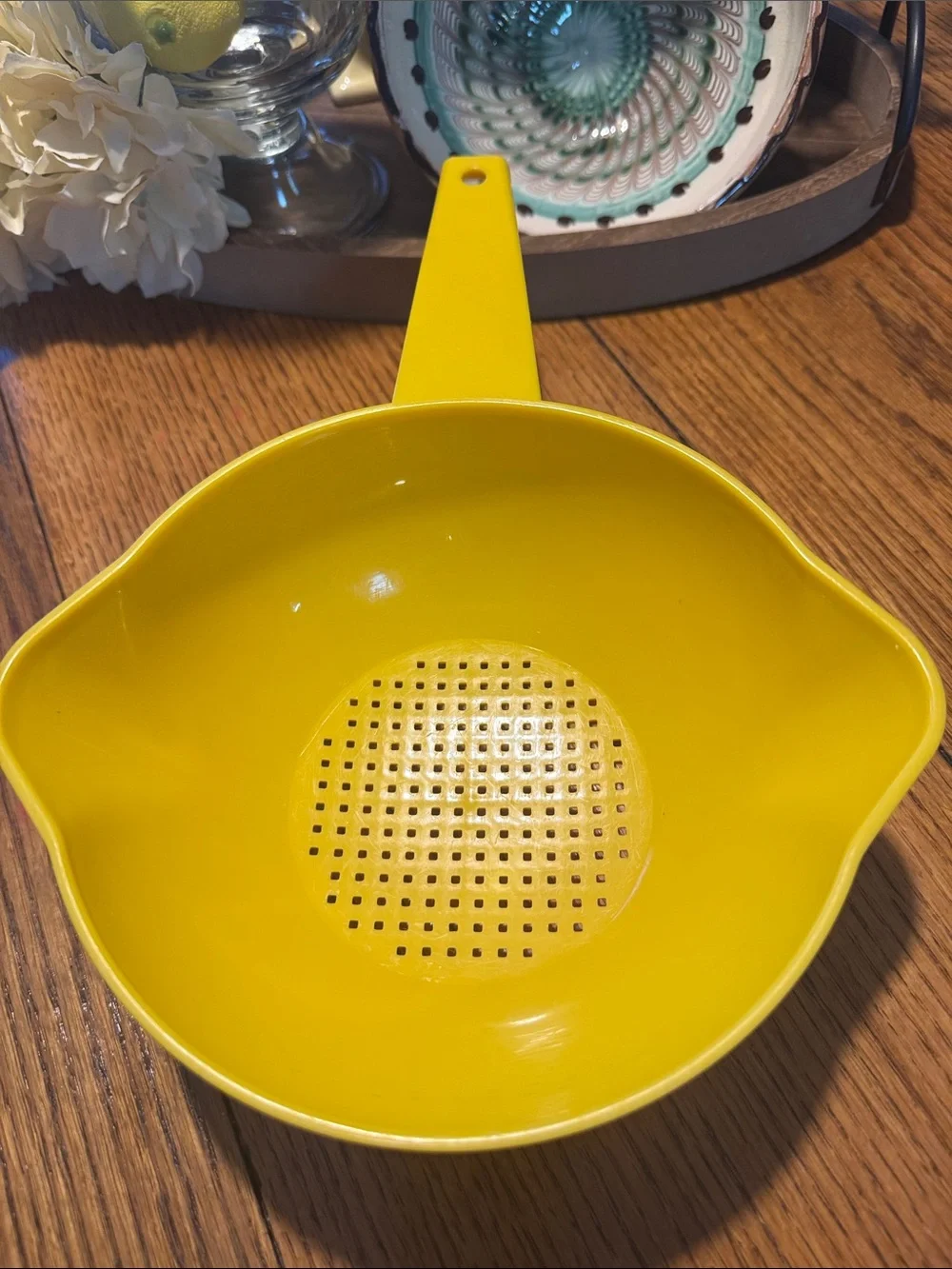 Vintage Tupperware Yellow 1-Quart Colander Strainer